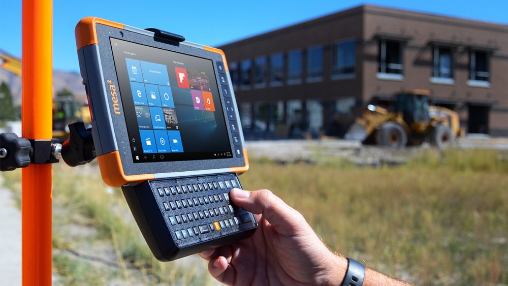 Sunlight Readable Monitors: The Ultimate Display for Harsh Outdoor Environments