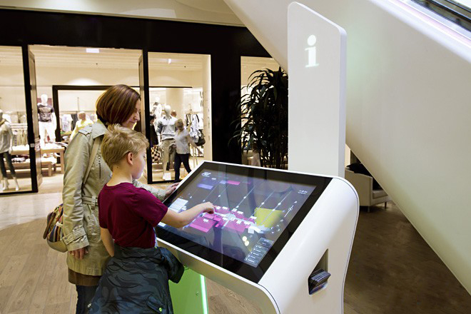 Revolutionising Customer Experiences with Interactive Touchscreen Displays : Engage, Inform & Convert